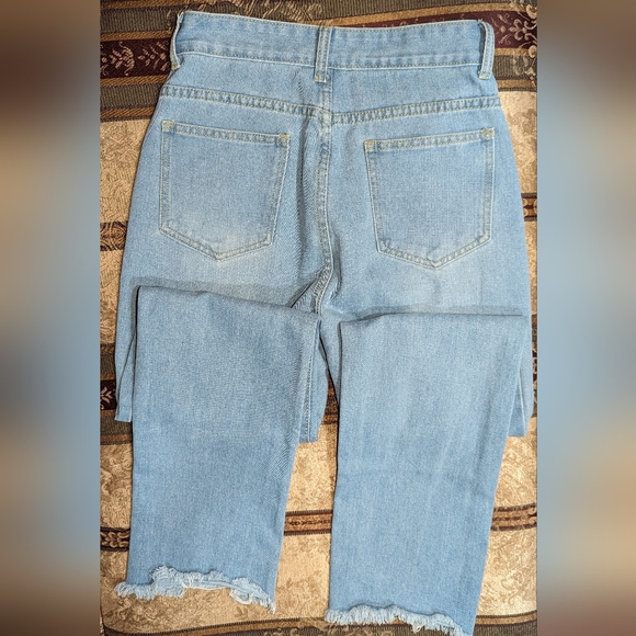 Jean - Picture 5 of 8